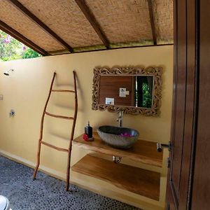 Standard Twin Bungalow Garden View